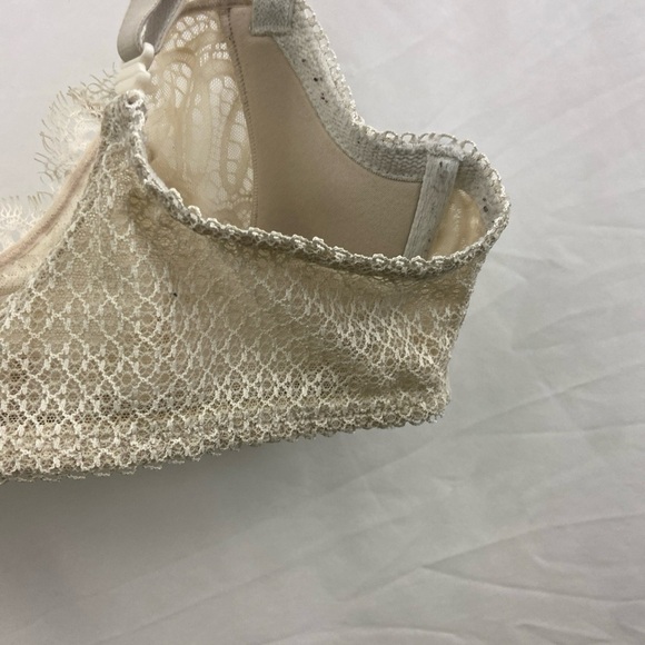 Victoria's Secret Bra Women's 38DD Cream Lace Push Up Without Padding Angels - Picture 11 of 16